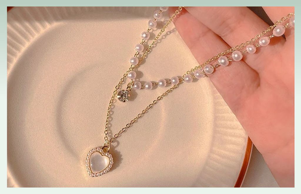 jewelry-business-ideas-pendants