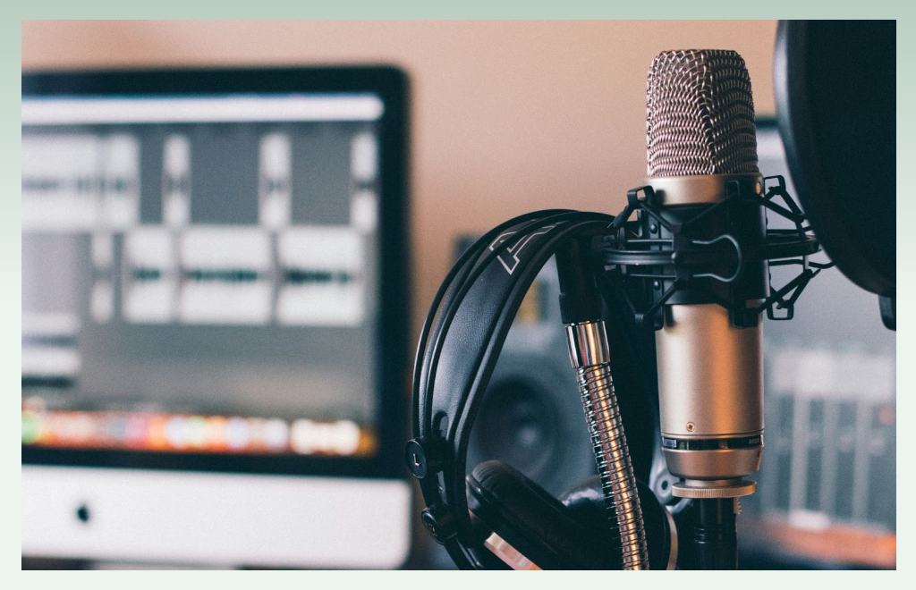 music-studios-as-art-business-ideas-for-creatives