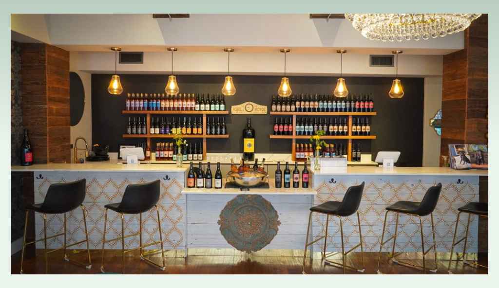 Wine-bar-with-tasting-room-wine-business-ideas